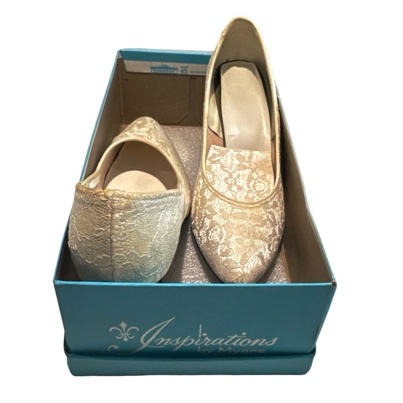 Inspirations By Myers Elegant Off-White/Cream Lace Heels. Size 8 - Picture 3 of 15